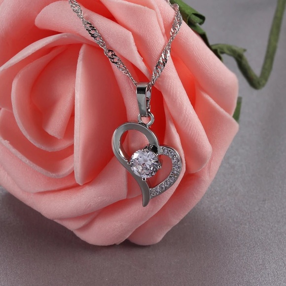 Heart Pendant Cubic Zirconia - Picture 1 of 10